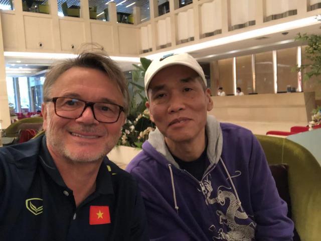 开云体育网址-专访特鲁西埃：我希望帮助越南足球打造最好的球队