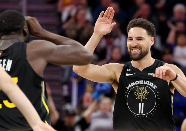 开云-【现场】一秒风平浪静一秒急风骤雨 勇士主场现魔力